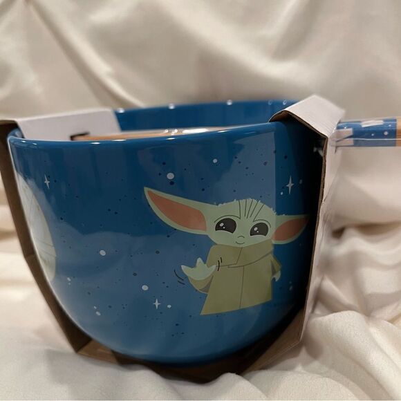 Disney Star Wars The Mandalorian The Child Baby Yoda Ramen Bowl with Chopsticks - Picture 6 of 9